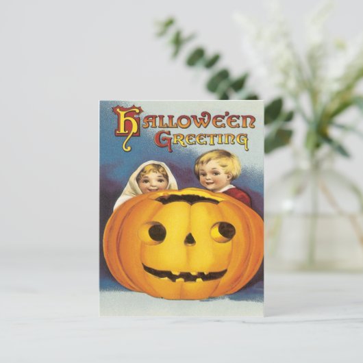 Kinderen achter een pompoen  Briefkaart (Staand voorkant)