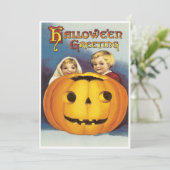 kinderen achter een pompoen Halloween Kaart (Staand voorkant)