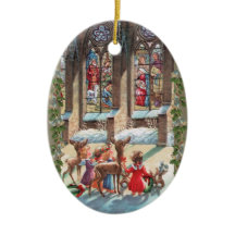 Kinderen bij het kerkraam met Kerstmis