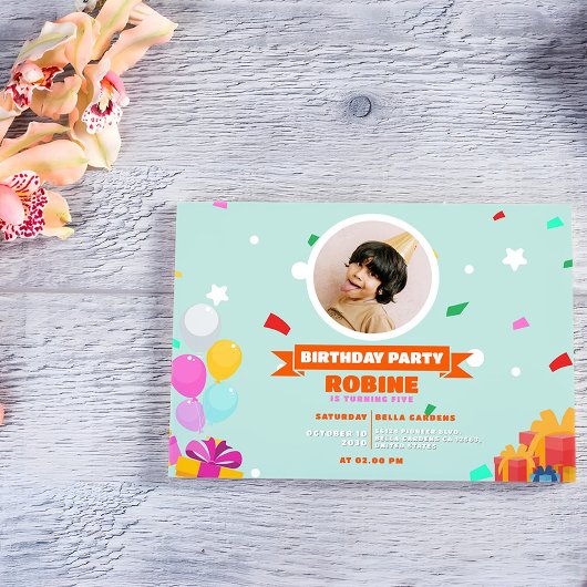 Kinderen blij verjaardagsuitnodiging kaart