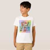 Kinderen blijven raar T-shirt regenboog achtergron (Voorkant volledig)