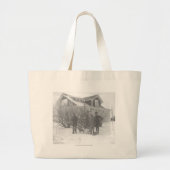 Kinderen buiten met kerstboom grote tote bag (Voorkant)