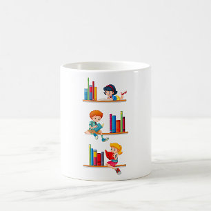 Kinderen die boeken lezen op een plank koffiemok