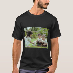 Kinderen die genieten van wortelzaailingen t-shirt