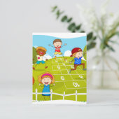 Kinderen die in het park een hoesje spelen briefkaart (Staand voorkant)