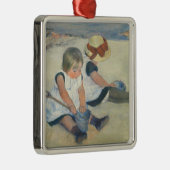 Kinderen die op het strand spelen, 1884 metalen ornament (Rechts)