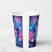 Kinderen die vuurwerk houden op 4 juli papieren bekers (Links)