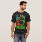 Kinderen gewoon een jongen die van Chameleons Rept T-shirt (Voorkant volledig)