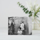 Kinderen in armoede: jaren dertig briefkaart (Staand voorkant)