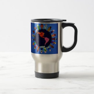 Kinderen in de buurt van de World Travel Mug: Reisbeker