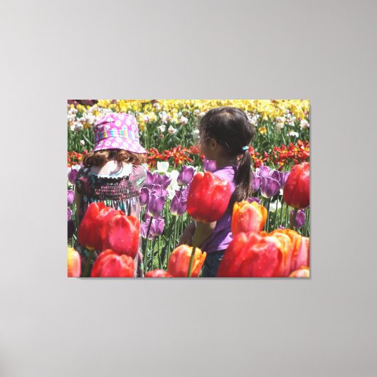 Kinderen in de Tulip-tuin Canvas Afdruk (Voorkant)