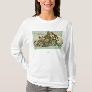 Kinderen in een auto met shamrocks t-shirt