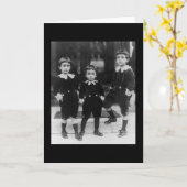 Kinderen in Little Lord Fauntleroy Suits 1914 Kaart (Gele Bloem)