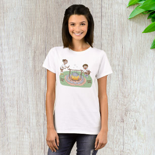 Kinderen kampeeruitje jongen en meisje bij kampvuu t-shirt