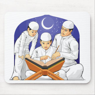 Kinderen leren Al-Quran lezen met hun ouders Muismat