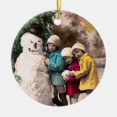 KINDEREN MET SNOWMAN KERAMISCH ORNAMENT (Voorkant)