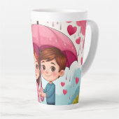 Kinderen onder roze paraplu met vallend hart latte mok (Rechterhoek)