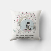 Kinderen op de boomschommel 1 Johannes 4:19 Kussen (Achterkant)