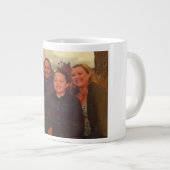 Kinderen op een beker. grote koffiekop (Voorkant rechts)