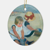 Kinderen op het strand | Mary Cassatt Briefkaart Keramisch Ornament (Links)