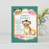 Kinderen op zaterdag met een uitnodiging om op een (Staand voorkant)