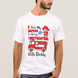 Kinderen pak mijn luiers die ik ga bestrijden met t-shirt
