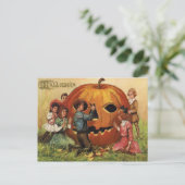 Kinderen snijden Jack O Lantern pompoen uit Briefkaart (Staand voorkant)