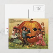 Kinderen snijden Jack O Lantern pompoen uit Briefkaart (Voorkant / Achterkant)