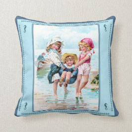  kinderen spelen in Seashore Pillow Kussen
