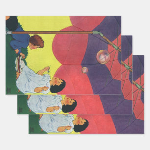 kinderen spelen meisjes en jongens die bubbels bl inpakpapier vel