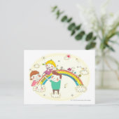 Kinderen spelen op regenboog briefkaart (Staand voorkant)