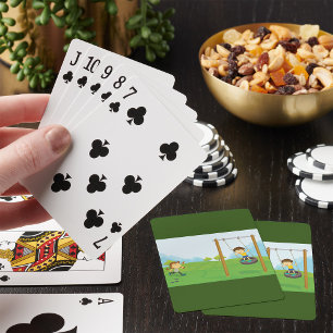 Kinderen spelend op autoband schommel pokerkaarten