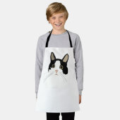 Kinderen van zwarte en witte kattenstaart schort (Gedragen)