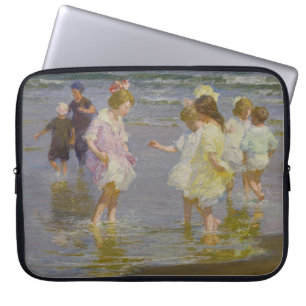 Kinderen Waden op het strand (door E.H. Potthast) Laptop Sleeve