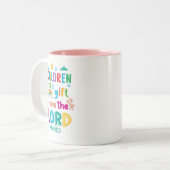 "Kinderen zijn een geschenk" - Made-to-Order Pink Tweekleurige Koffiemok (Voorkant links)
