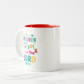 "Kinderen zijn een geschenk" - Made-to-Order Red Tweekleurige Koffiemok (Voorkant links)