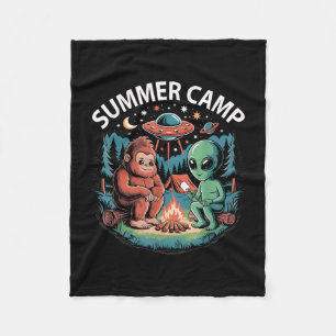 Kinderen zomerkamp alien ufo regisseur crew gasthe fleece deken