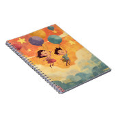 Kinderen zweven met ballonnen en sterren kunst notitieboek (Rechterzijde)