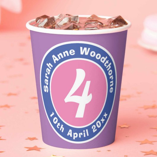 Kinderfeestdag feestdag met leeftijd papieren bekers