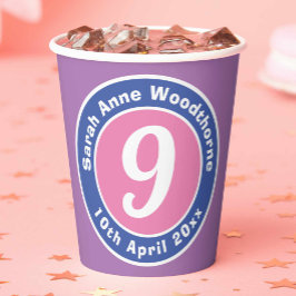 Kinderfeestdag feestdag met leeftijd papieren bekers