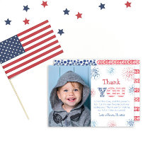Kinderfoto met vuurwerk in rood wit en blauw voor
