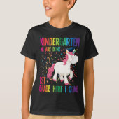 Kindergarten Afstuderen Surprise First Grade Kinde T-shirt (Voorkant)