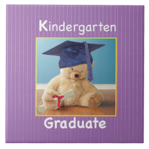 Kindergarten Afstuderen Teddy Bear op Paars Tegeltje