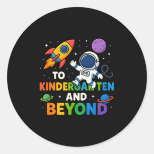 Kindergarten en Beyond Astronaut grappig terug naa Ronde Sticker
