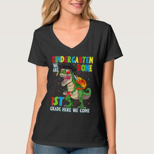 Kindergarten Graduation  1st Grade Here We Come Di T-shirt (Voorkant)