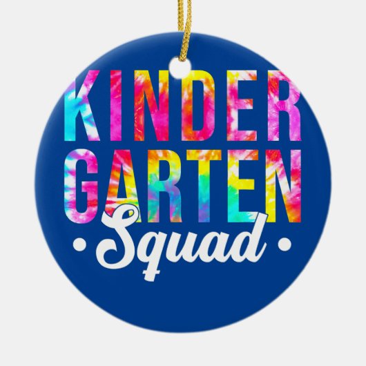 Kindergarten Squad Tie Dye Team Kindergarten Keramisch Ornament (Voorkant)