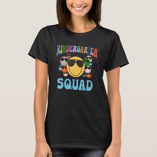 Kindergarten Squad Welcome Back to School T-shirt (Voorkant)