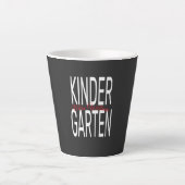 Kindergarten Typography kinder garten Latte Mok (Voorkant)