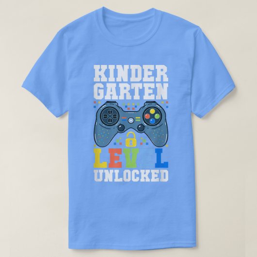 Kindergartenniveau ontgrendelde gamer eerste dag v t-shirt (Design voorkant)