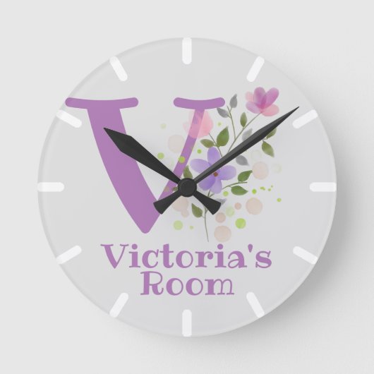 Kinderklok met naam Victoria & Initiaal Ronde Klok (Voorkant)